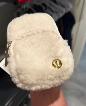 Lululemon nano pack thumbnail 1