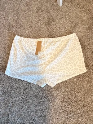 Skims heavy pointelle pacific leopard print shorts limited edition size xl NWT thumbnail 6