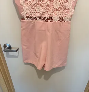 Pink lace overlay romper Size M thumbnail 3