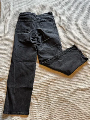Old Navy OG Loose High-Waisted Jeans thumbnail 3