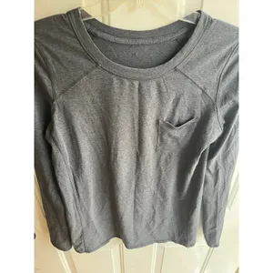 Lululemon Women's‎ Find Your Zen Crew Neck Long Sleeve in Heathered Dark Grey 8 thumbnail 3