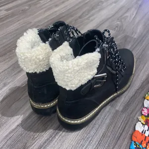 Universal Threads Combat Boots thumbnail 1
