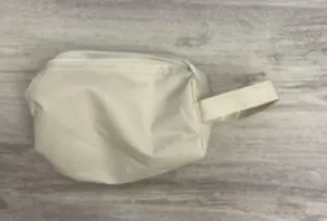 Tan & White Double Zip Small Travel Bag 5" X 7" thumbnail 6