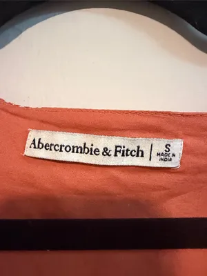 Abercrombie & Fitch Rust and White Floral V-Neck Smocked Crop Blouse thumbnail 3