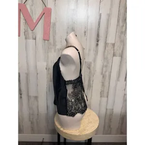 Victoria’s Secret Black Lace Cami Tank Top Chain Strap Open Back Size M thumbnail 4