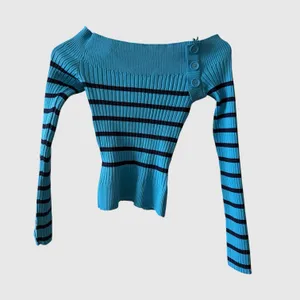 Urban Outfitters UO Tessa Buttoned Off-The-Shoulder Women’s Small Sweater NWOT thumbnail 3