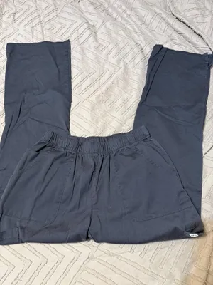 IRG gray scrub top & bottom thumbnail 2