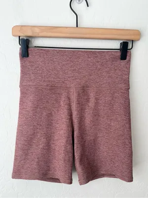 Vuori Clean Elevation Shorty biker shorts
Hazelnut Heather small thumbnail 6