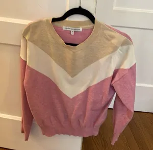 Cupcakes and Cashmere Sabine Chevron Sweater thumbnail 3