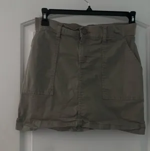 Lee Beige/khaki skort thumbnail 1