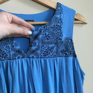 Adrianna Papell blue boho embroidered tank top flowy y2k style women's size S thumbnail 2