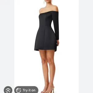 NEW Elliatt Women’s Vida Mini Dress Black Off Shoulder thumbnail 4