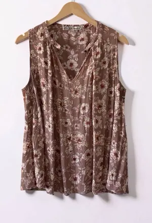 Gypsies & Moondust Floral Crinkle Sleeveless V-Neck Tank Top Brown Pink Large thumbnail 1