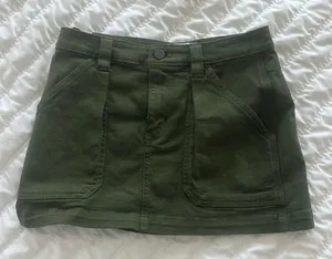 TNA MINI CARGO SKIRT!! Green Size 0 thumbnail 1