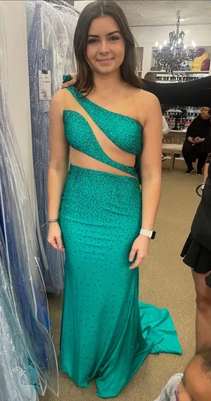 prom dress thumbnail 4