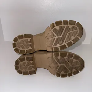 Steve Madden Chelsea Boots thumbnail 5