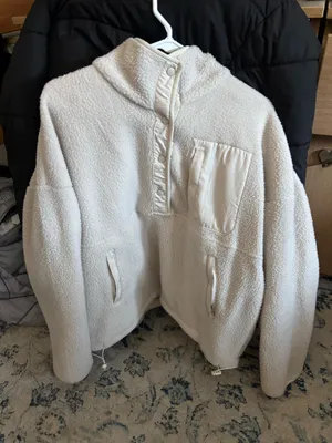 White fleece quarter thumbnail 1