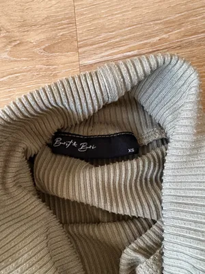 Olive Green Ribbed Long Sleeve Turtleneck Top thumbnail 4