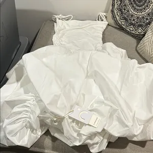 Commense White Sleeveless puffball Dress with Tie Details NWT thumbnail 1