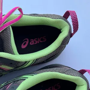 ASICS Gel Venture 5 Trail Running Shoes Women’s Size 9 Gray Pink Green thumbnail 8