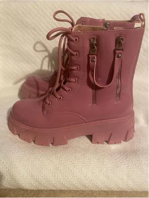 Cape Robbin Pink Patent Lug Sole Combat Boots Chunky Platform Indie Sleaze Boho‎ thumbnail 2