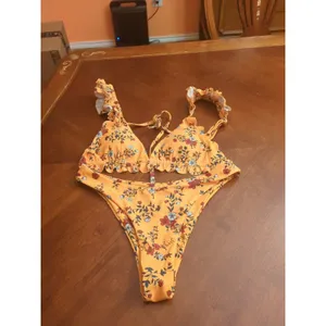 Zaful Bright Yellow  High Cut Bikini Set - Size 6 thumbnail 5