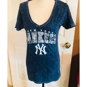 NEW YORK‎ YANKEES MLB Womens Fitted Shirt Blue thumbnail 2