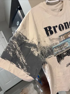 Ford Bronco Vintage Style Mountain Graphic Crop Tee Cream / Black Oversized Fit thumbnail 4