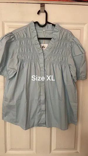 Amazon Women Puff Short Sleeve Blouse Ruffle V Neck Smocked Top Loose Fit Flowy Summer Shirt thumbnail 5