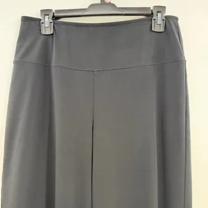 SPANX Go With The Flow Pants M Black High Rise Wide Leg Pull On Stretch thumbnail 2
