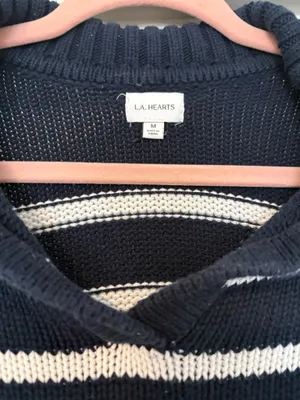 Cropped Sweater thumbnail 2