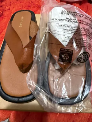 Alohas Tan Leather Flip Flops  thumbnail 1