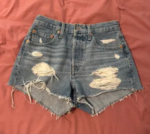 Levi’s 501 Shorts thumbnail 1
