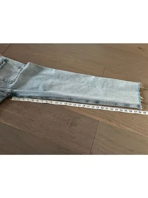 Old Navy Light Blue Sky High Straight Leg Jeans - Size 0 thumbnail 8