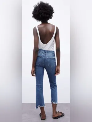 Zara The Bootcut Distressed Raw Frayed Hem Cropped Jeans Sz 6 Cotton Med Wash thumbnail 4