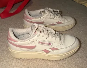 Reebok Women’s Sneakers thumbnail 1