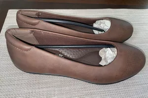 NWOT Women’s Brown Comfort Flats Size 7 Memory Foam Slip On Shoes thumbnail 1