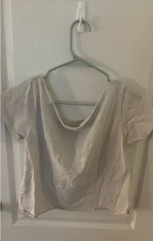Brandy Melville Top thumbnail 2