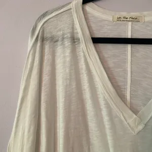 We The Free White V-neck Oversized Tee Cotton Long Sleeve Loungewear Medium thumbnail 3