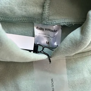 Vitae apparel cropped green hoodie Size M thumbnail 4