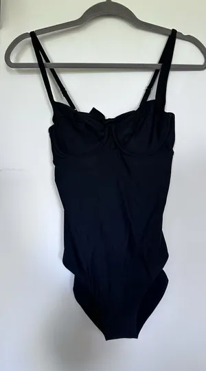 NWT Quince Black Italian Underwire One Piece Swimsuit Small thumbnail 1