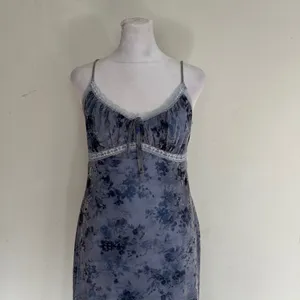 Urban‎ Outfitters Floral Mesh Handkerchief Hem Midi Dress Blue Y2K Large thumbnail 10
