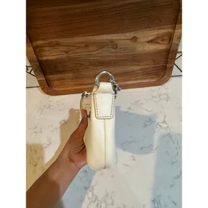 Coach mini zipper wristlet cream leather turnlock front pocket Y2K classic chic thumbnail 7