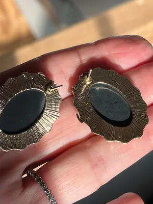 Anthropologie 14K Cameo Larger Earrings thumbnail 7