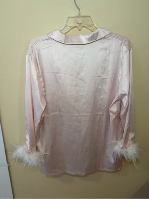 Satin Feather thumbnail 4
