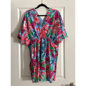 Entro Multicolor Floral‎ Mini Dress V-Neck Smocked Waist Size Medium NWT thumbnail 2