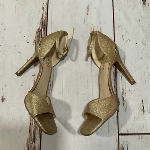 Guess Womens Gold Glitter Stiletto Heels‎ thumbnail 4