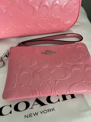 Coach Teri Shoulder Bag In Signature Leather With Heart Charm With Matching Wristlet thumbnail 17