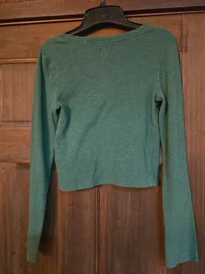 O BDG Green Long-Sleeve Split-Neck Women's Top Large thumbnail 5
