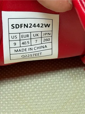 Dream Paris Sneakers Women’s US 9 Red White Leather Gum Sole Casual Retro thumbnail 3